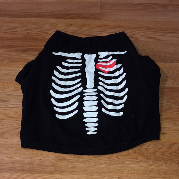 XLarge Halloween Skeleton with Heart Shirt Dog